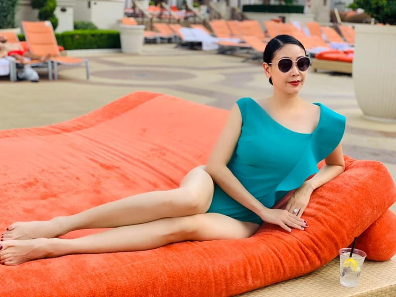 Hoa hậu Hà Kiều Anh mặc váy đẹp như thiên nga, cả showbiz ngước nhìn-7