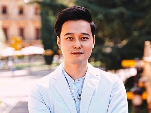 Ca sĩ Quang Vinh lần đầu thổ lộ đang yêu