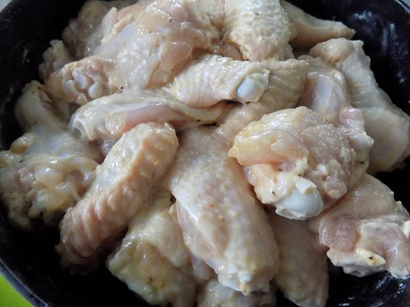 Cánh gà chiên nước mắm đậm đà đưa cơm, khiến chồng trẻ luôn về nhà sớm-1