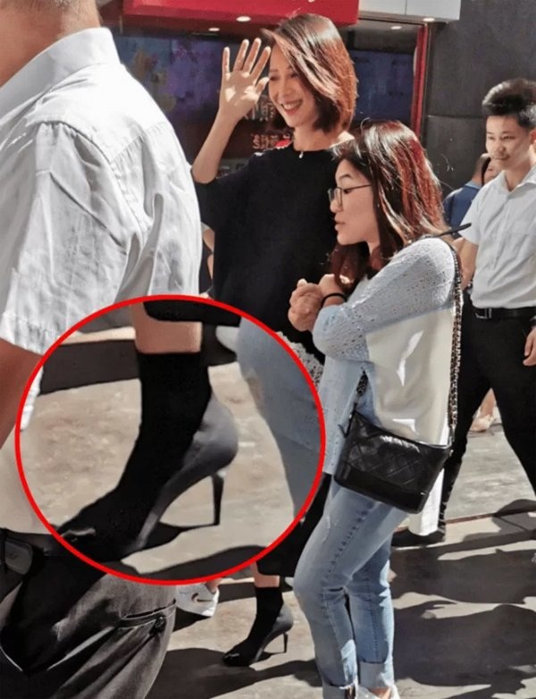 Á hậu từng đóng phim 18+ trả nợ, 46 tuổi vẫn khổ sở mang bầu vì mẹ chồng ép-4