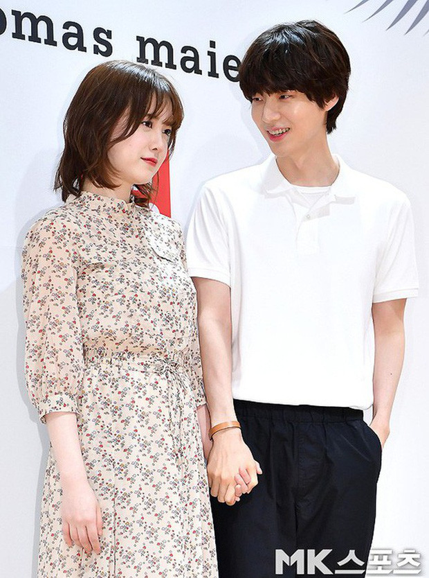 Bức ảnh tự hoạ 5 tháng trước của Goo Hye Sun tiết lộ cô bị chồng trẻ Ahn Jae Hyun xỏ mũi, cắm sừng?-1