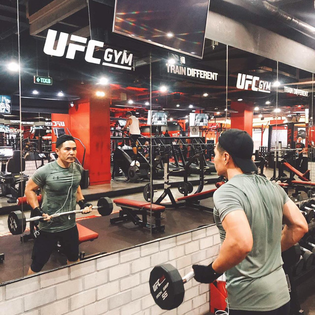 Chạm ngưỡng 46, Trung Dũng vẫn đốn tim loạt fan nữ khi khoe cơ bắp cuồn cuộn, thân hình vạm vỡ cực phẩm-2