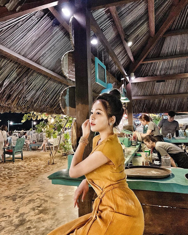 Hot girl Trâm Anh nói xin lỗi mẹ về mọi thứ trên trang cá nhân-2