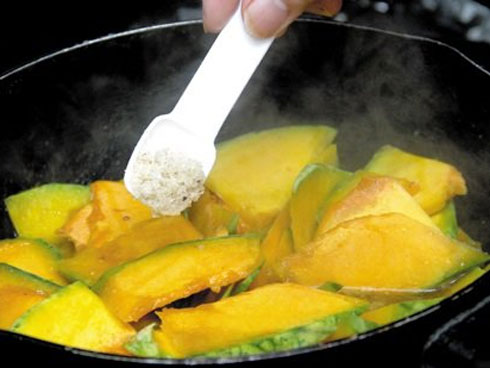 Lo vợ nấu ăn chưa đạt” tiêu chuẩn, 7X tự vào bếp nấu hàng nghìn món ngon cho gia đình-14