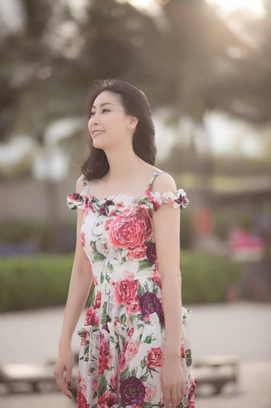 Nhan sắc chim sa cá lặn của Hoa hậu Hà Kiều Anh ở tuổi 43-10