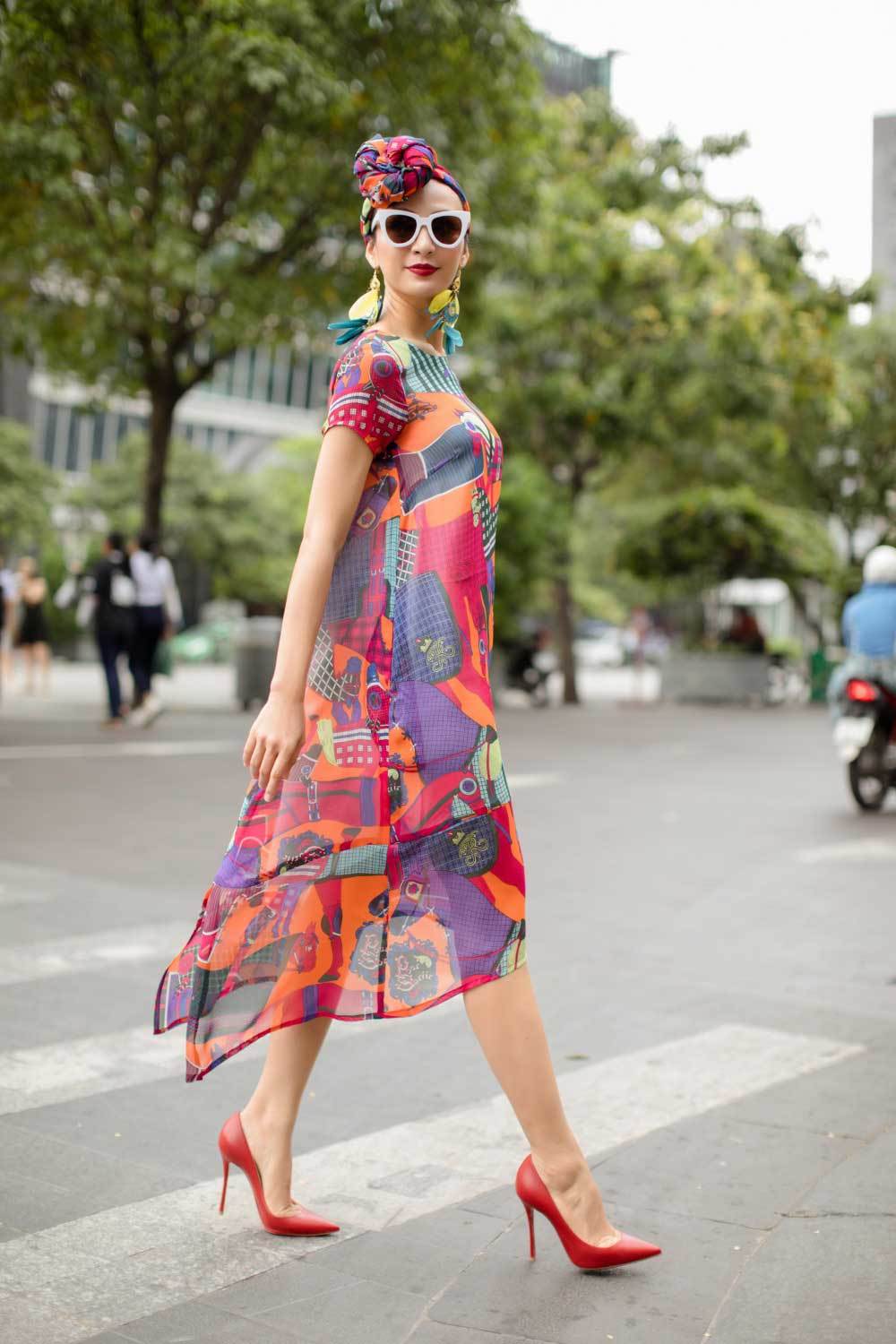 Hoa hậu Ngọc Diễm hoá quý cô sành điệu-1