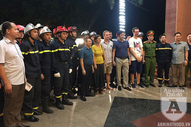 Giải cứu người đàn ông quốc tịch Pháp đòi tự sát: Những giây phút ngộp thở, căng như dây đàn-3