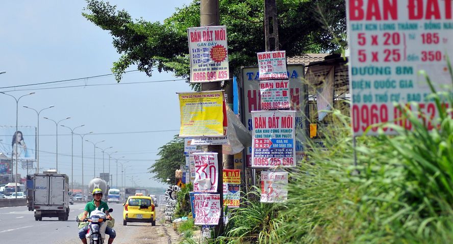 Ôm tiền về quê buôn đất, sốt giá tăng gấp 3 tháng kiếm đôi tỷ-1