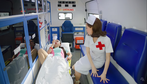 Thời trang khoe ‘da thịt’ gây sốc của Hồ Ngọc Hà trong MV mới-6