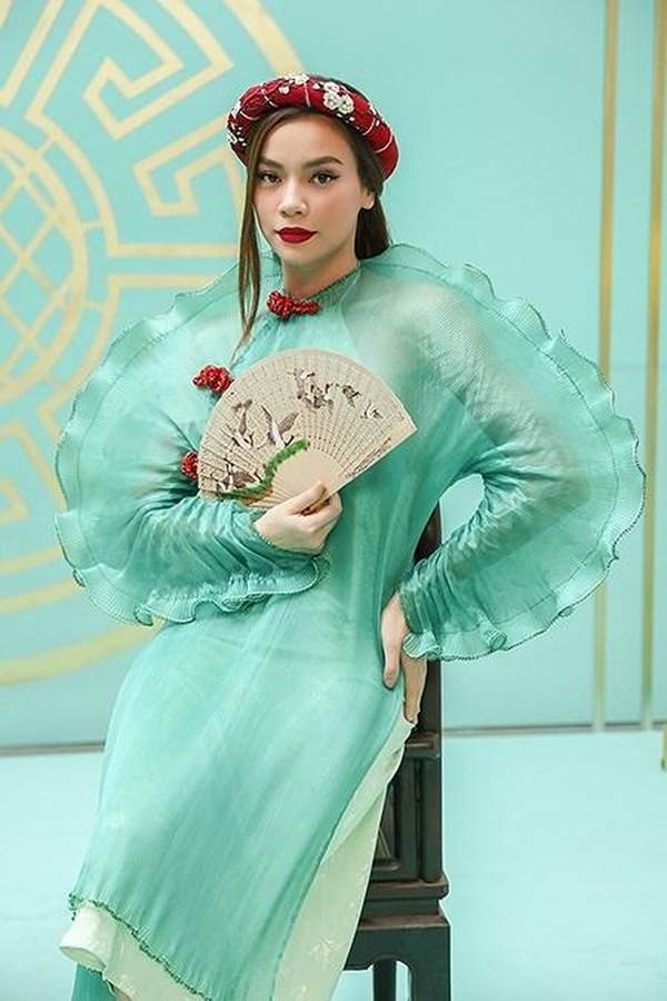 Thời trang khoe ‘da thịt’ gây sốc của Hồ Ngọc Hà trong MV mới-9