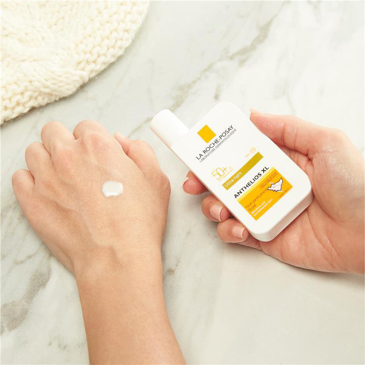 Dù nắng hay mưa thì da cũng chẳng lo lão hóa nhờ 5 loại kem chống nắng ráo mịn, thấm nhanh tuyệt đối-3