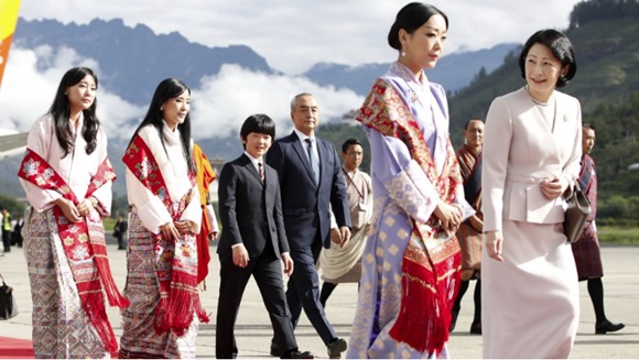 Danh tính Công chúa Bhutan với khí chất ngút ngàn: Xinh đẹp bậc nhất, học vấn đỉnh cao cùng người chồng hoàn hảo-1