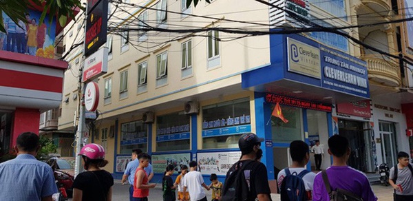 Vụ thầy giáo người nước ngoài tử vong: Lúc rơi xuống có sợi dây điện quấn quanh cổ-3