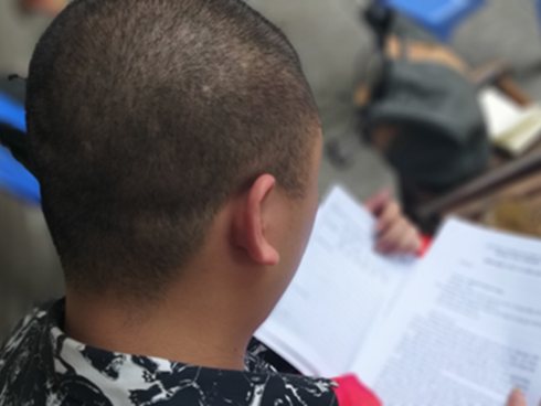 NÓNG: Bố của bé gái 6 tuổi nghi bị xâm hại tập thể trong khách sạn vừa bị bắt vì tội 