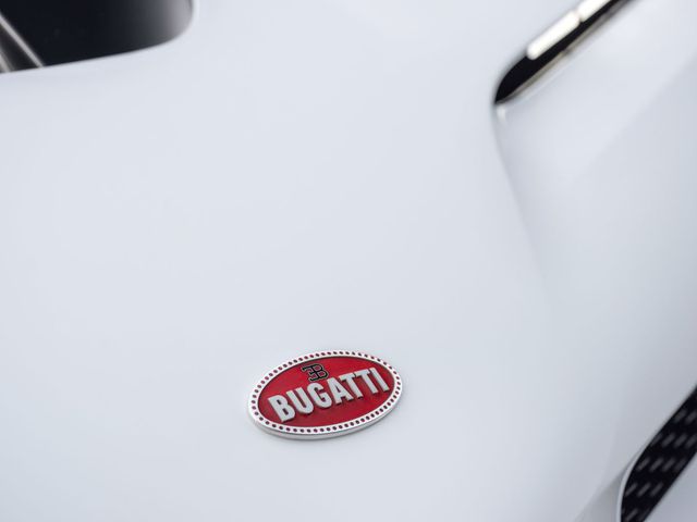 Bugatti Centodieci: 8 triệu Euro, động cơ W16, 1.600 mã lực và chỉ có 10 chiếc-13