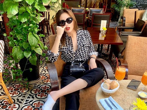 Hốt hoảng trước vòng 1 to không tưởng” của Kỳ Duyên trong khoảnh khắc chúc mừng sinh nhật bạn thân-4