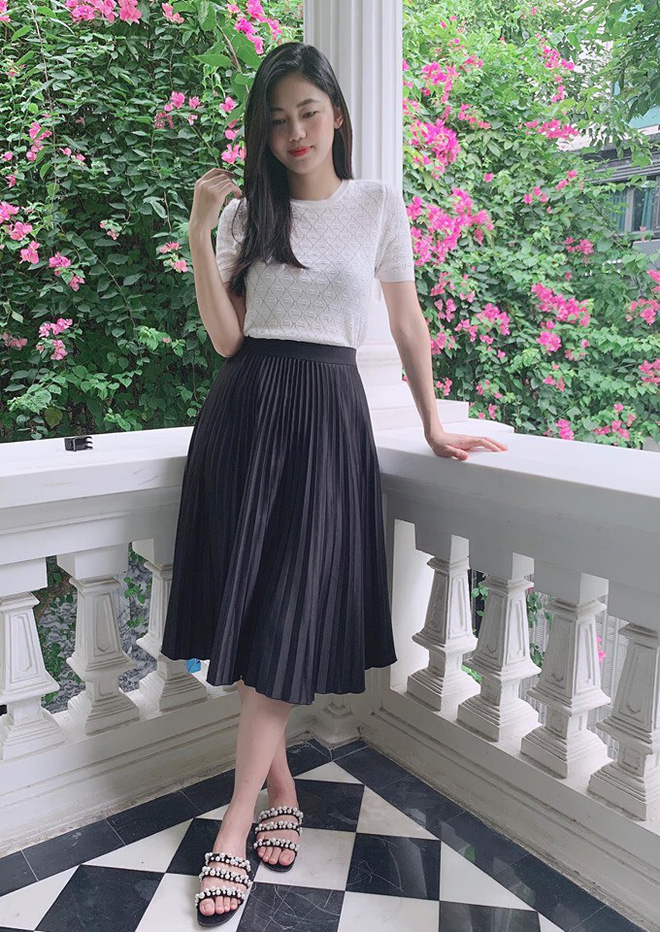 Cùng là Á hậu nhưng cuộc sống của 2 chị em Thanh Tú sau khi lấy chồng lại rất khác nhau-6