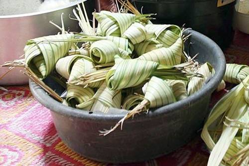 Nhìn cứ tưởng món ăn VN nhưng là đặc sản nức tiếng và kỳ công của đất nước này-1