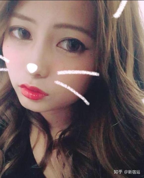 Cô gái xinh đẹp dụ dỗ bé trai 12 tuổi quen qua game online trốn gia đình, vượt 490km đến nhà để mây mưa còn đăng đàn khoe mẽ-3