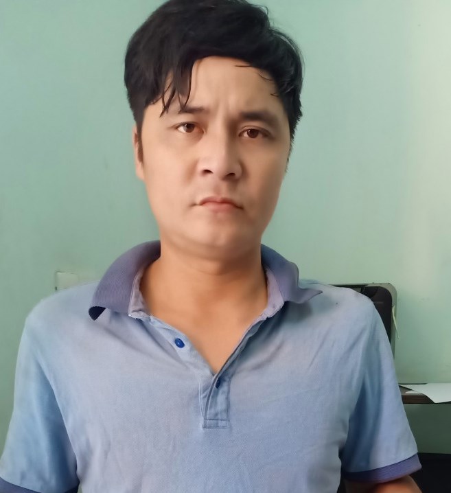 Dùng mũ bảo hiểm đánh chết người sau va chạm xe máy-1