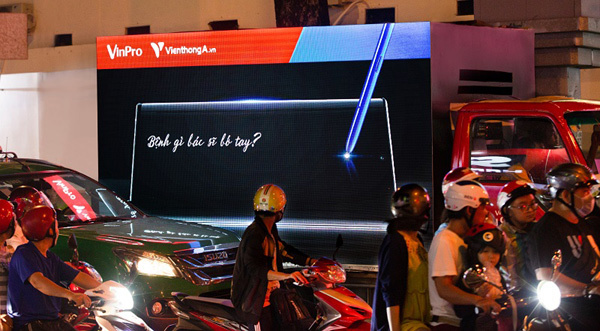 Xe ô tô biết…tâm sự thu hút người dân Sài thành-4