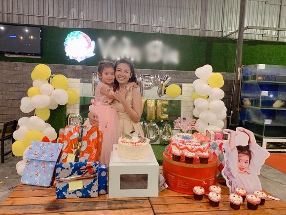 Mai Phương tổ chức tiệc sinh nhật cho con gái nhưng bình luận của Phùng Ngọc Huy lại gây tranh cãi-1