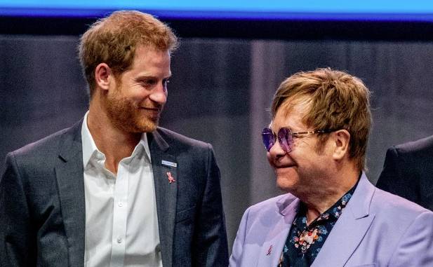 Meghan Markle bế con trở về London, bị gọi là kẻ đạo đức giả khi 4 lần dùng phi cơ riêng trong 11 ngày, ai cũng thương cho bé Archie-6