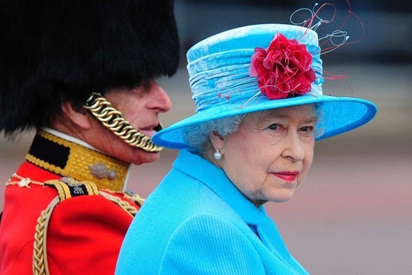 Hai vụ ám sát hụt bị giấu kín gần 40 năm: Chỉ trong 1 năm Nữ hoàng Anh 2 lần suýt mất mạng, danh tính những kẻ chủ mưu không ai ngờ-6