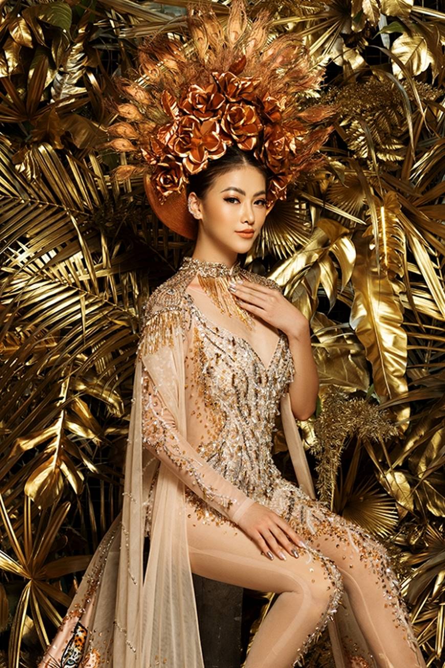 Cận cảnh bộ quốc phục huyền thoại giúp Hoa hậu Phương Khánh làm nên kỳ tích cho nhan sắc Việt-1