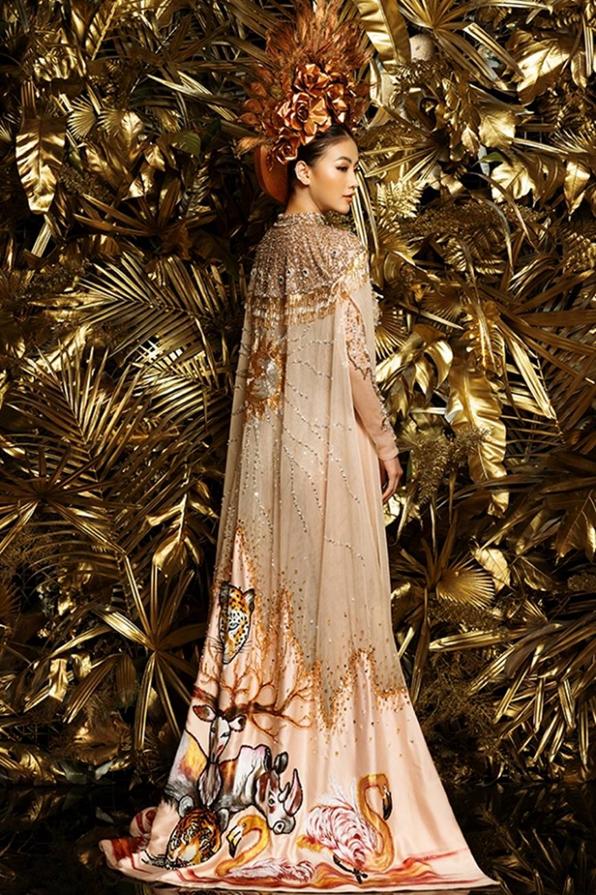 Cận cảnh bộ quốc phục huyền thoại giúp Hoa hậu Phương Khánh làm nên kỳ tích cho nhan sắc Việt-5