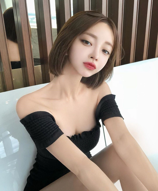 Mặt học sinh thân hình bốc lửa, cô gái khiến hàng triệu người si mê-3