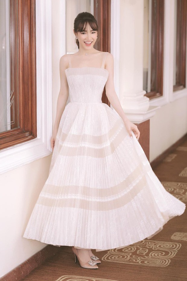 Nhan sắc trong veo của Nhã Phương sau khi sinh con-6