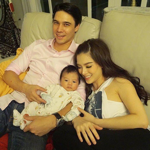 Đưa con riêng của vợ đi ăn cưới và bị đám bạn thân kích bác là nuôi con tu hú, anh chồng chỉ đáp 1 câu mà khiến cả hội tái mặt im lặng-2