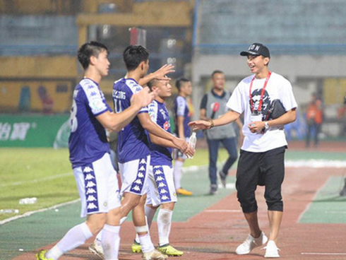 Đoàn Văn Hậu sang châu Âu gia nhập đội bóng Hà Lan-3