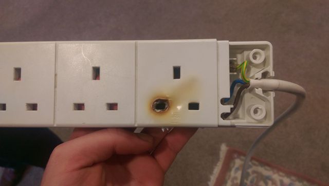 Những thiết bị điện dễ trục trặc khi gặp thời tiết mưa phùn, độ ẩm cao-3