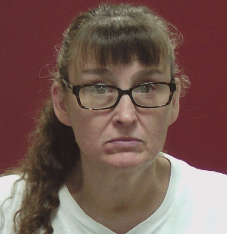 Buồn bực vô cớ, người phụ nữ nhúng chân cháu gái vào nước sôi cho hả giận, khiến cô bé bị bỏng nặng có nguy cơ phải cắt chân-4