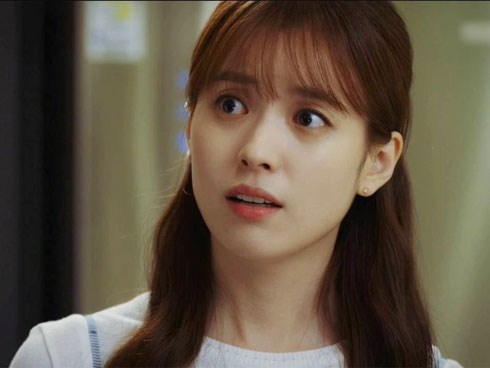 Chỉ 1 chiêu trong cơn bực mình, cô vợ khiến chồng vừa than “em ở nhà làm gì mà tiêu lắm thế” phải hãi hùng vội đưa cả xấp tiền bắt vợ cầm