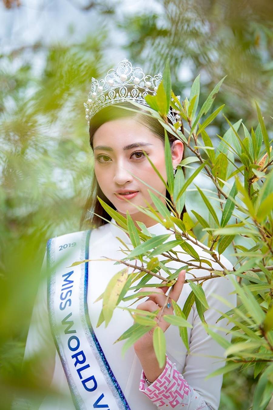 Hoa hậu Lương Thuỳ Linh thả dáng giữa chốn bồng lai tiên cảnh của Cao Bằng-7