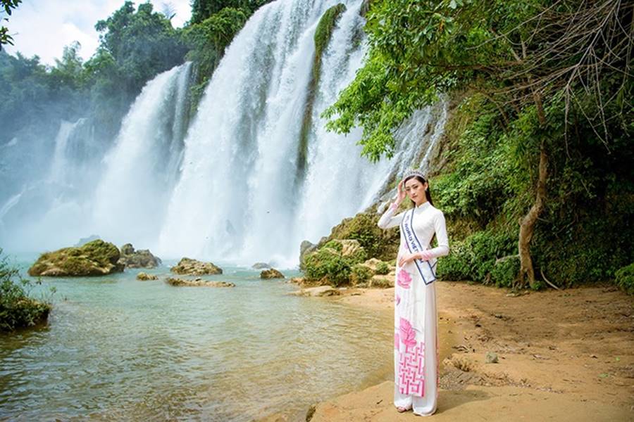 Hoa hậu Lương Thuỳ Linh thả dáng giữa chốn bồng lai tiên cảnh của Cao Bằng-8