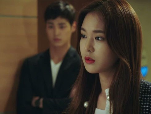 Chồng sai lè mà vợ vẫn bị mẹ chồng mắng 