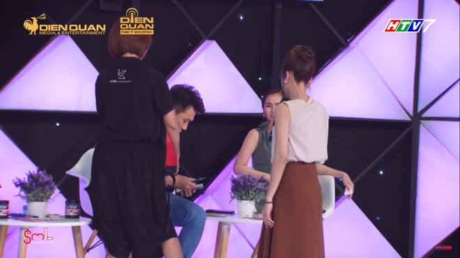 Trấn Thành mang cả ba lô tiền mặt đến trường quay khiến đồng nghiệp ngỡ ngàng-6