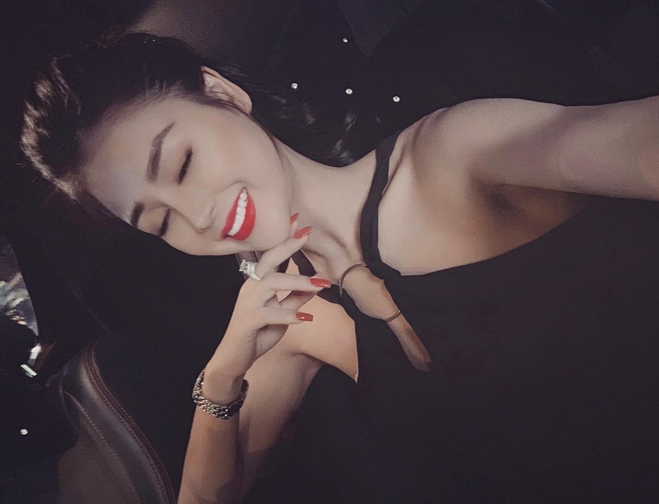 Diễn viên 9X làm mẹ đơn thân xinh như hoa hậu trong phim thay thế Về nhà đi con-10