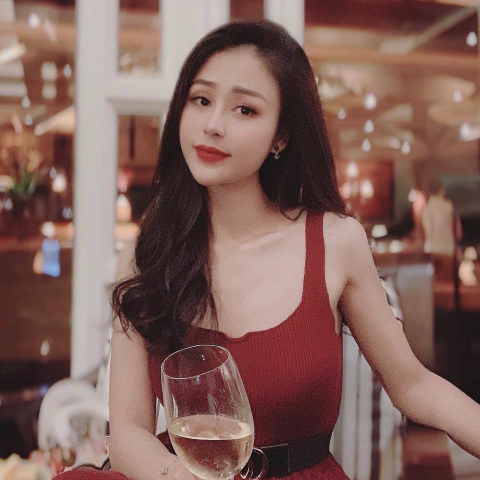 Diễn viên 9X làm mẹ đơn thân xinh như hoa hậu trong phim thay thế Về nhà đi con-13