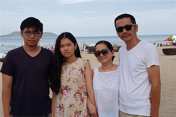 Người phụ nữ tần tảo hiền thục đằng sau thành công của NSƯT Trung Anh Về nhà đi con-7