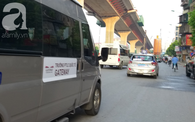 Người đưa đón bé trai 6 tuổi trường Gateway: Tôi không dám ra ngoài, muốn đến gia đình bé thắp hương nhưng lại sợ-3