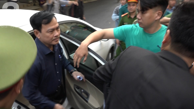 Nguyễn Hữu Linh bị tuyên phạt 18 tháng tù giam cho tội Dâm ô bé gái trong thang máy Sài Gòn-11