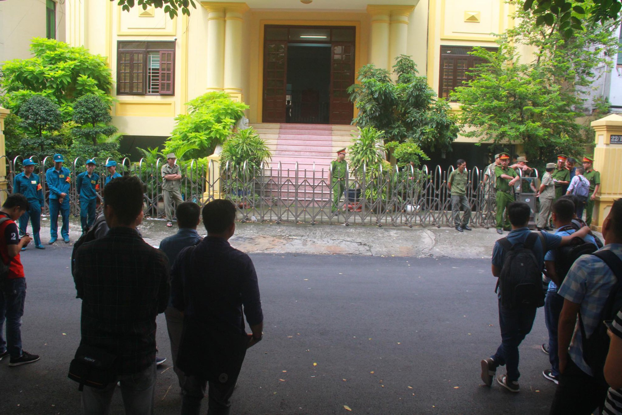 Nguyễn Hữu Linh bị tuyên phạt 18 tháng tù giam cho tội Dâm ô bé gái trong thang máy Sài Gòn-7