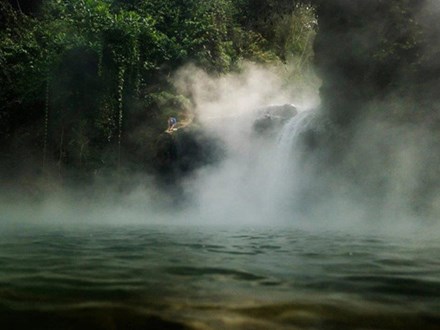 Dòng sông tử thần ở Amazon, 'luộc chín' mọi sinh vật rơi xuống