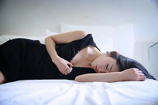 Vá víu để chứng tỏ vẫn còn nguyên, tôi bẽ bàng ngay lần đầu gần gũi-1