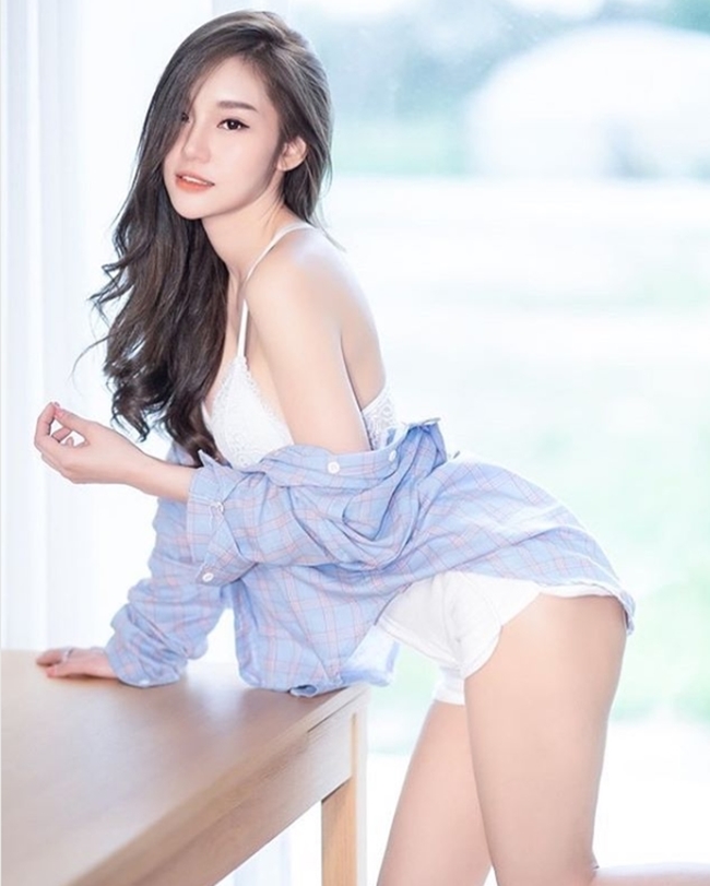 Thiên thần nội y triệu fan Thái Lan quyến rũ mê hồn nhờ môn tập nhà giàu-6